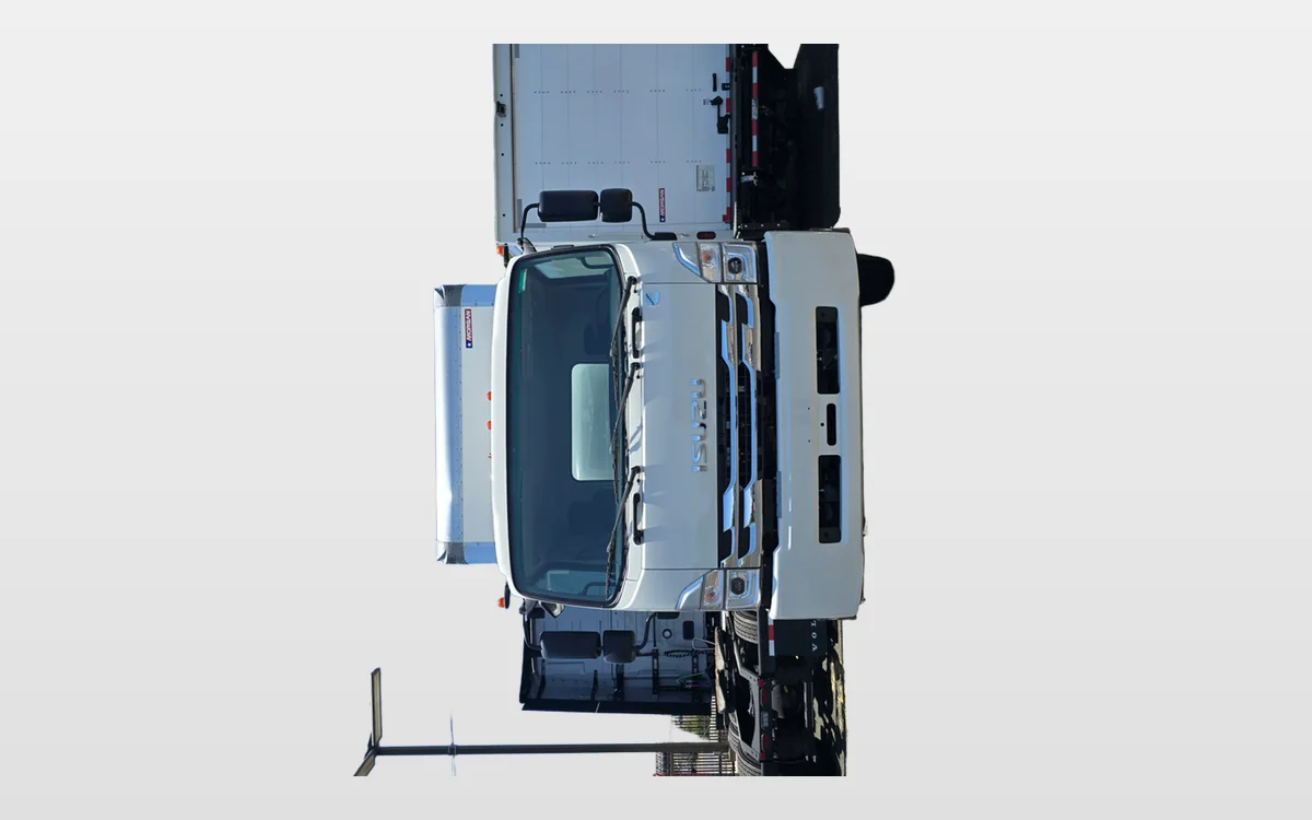 2025 Isuzu FTR - image 1