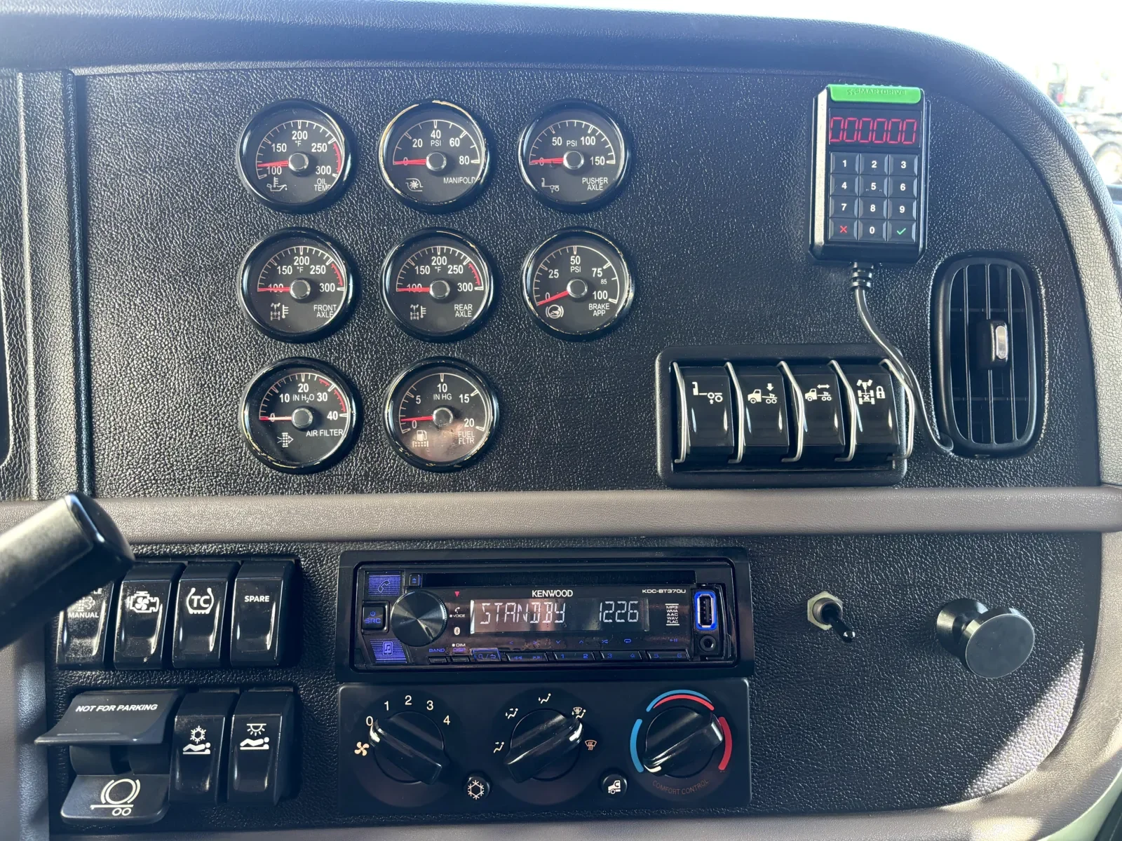 2024 Peterbilt 389 - image 18