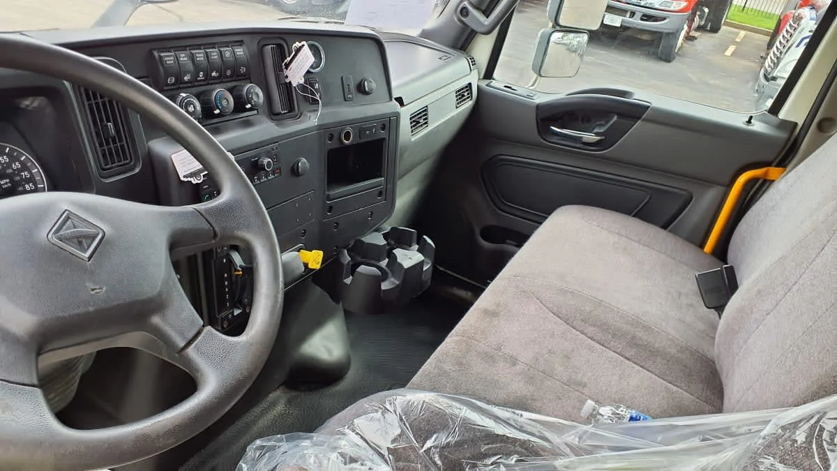 2023 International MV in Bolingbrook, IL — photo 7