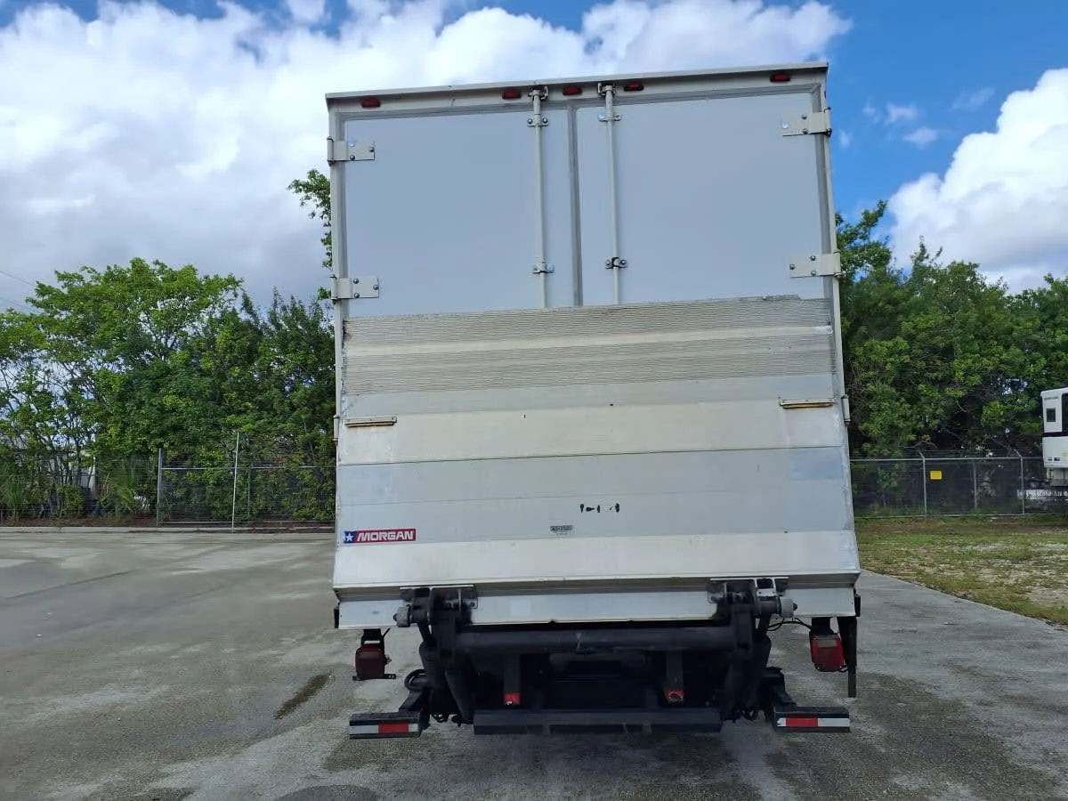 2016 Freightliner M2 106 in Davie, FL — photo 5