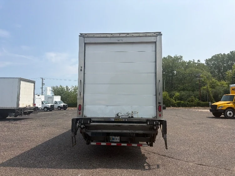 2020 Freightliner eM2 in Brooklyn Park, MN — photo 7