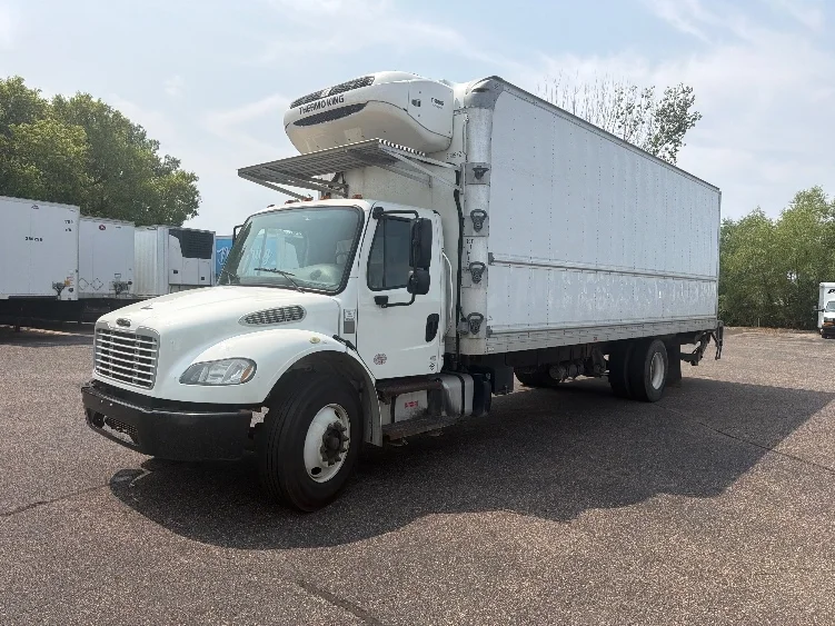 2020 Freightliner eM2 in Brooklyn Park, MN — photo 3