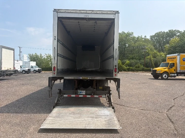 2020 Freightliner eM2 in Brooklyn Park, MN — photo 9