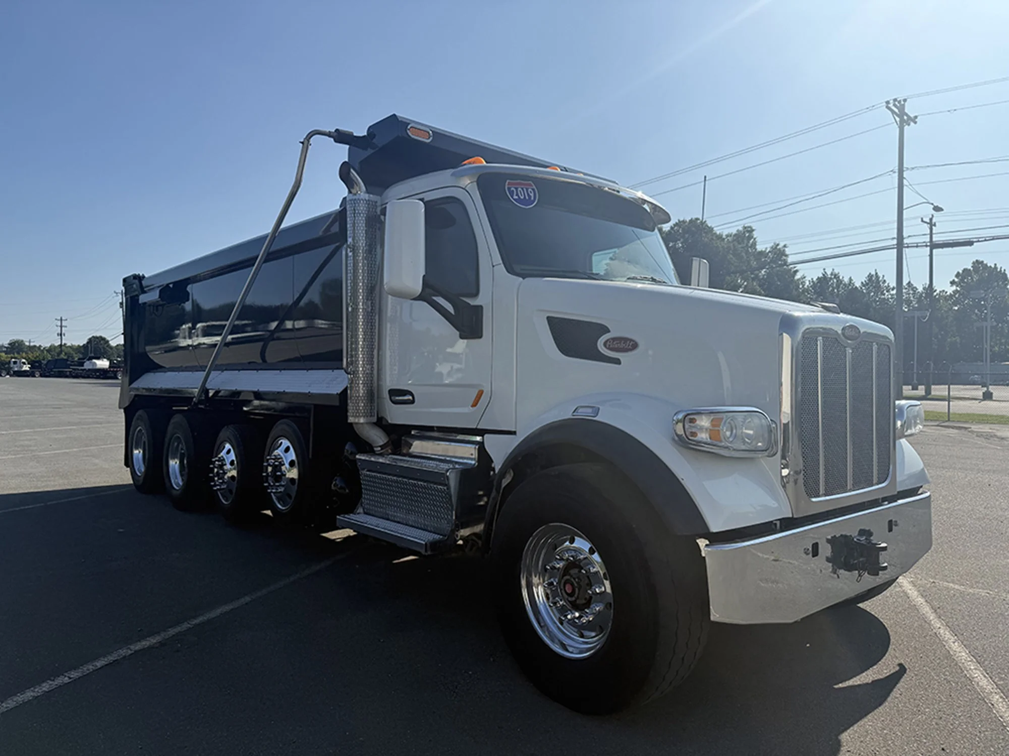 2019 Peterbilt in Weyers Cave, VA — photo 2