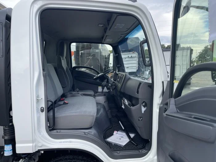 2026 Isuzu NRR in Orlando, FL — photo 17
