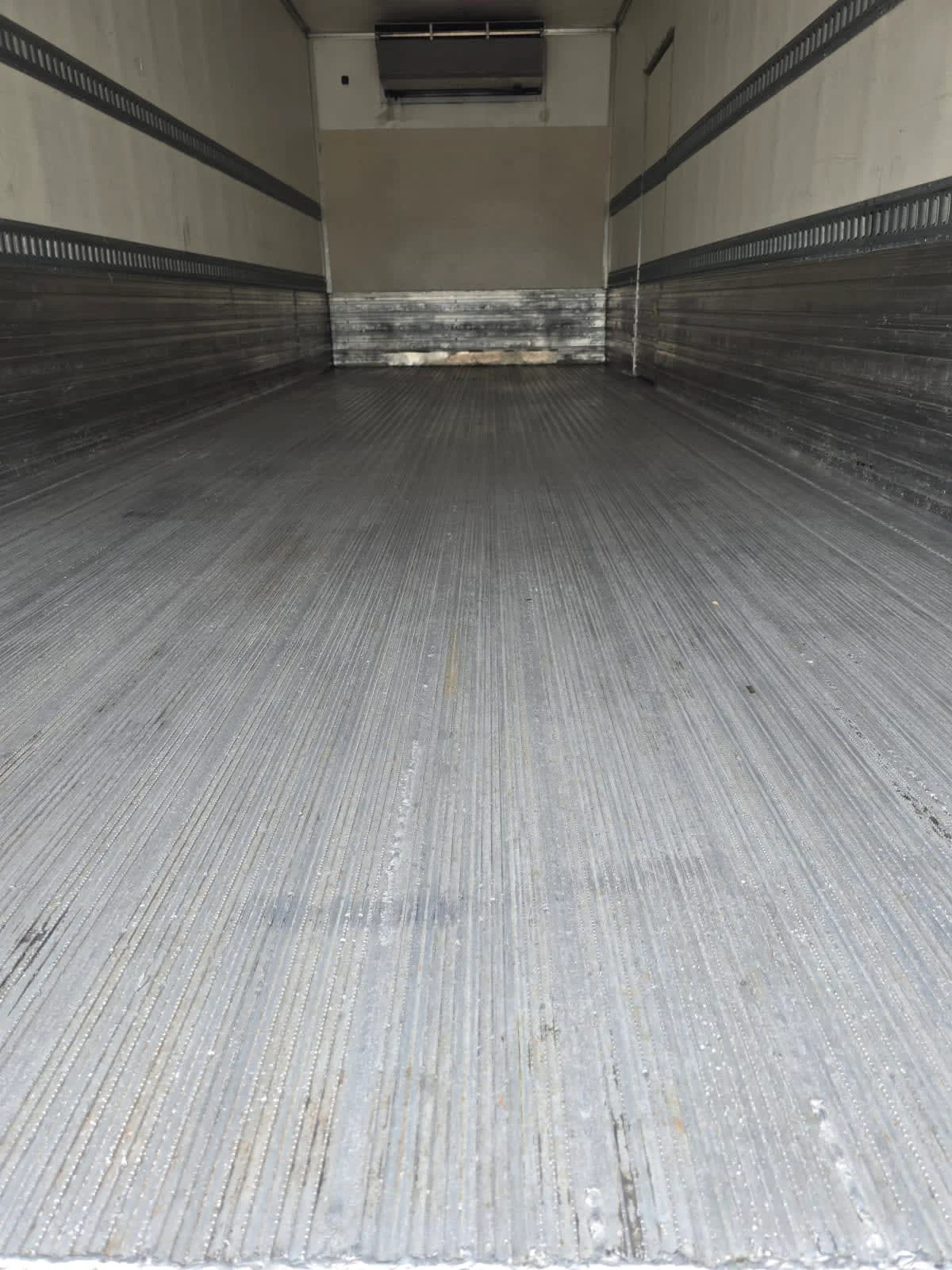 2022 International MV - image 9