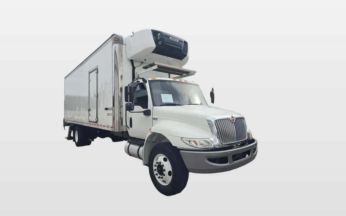 2022 International - image 1