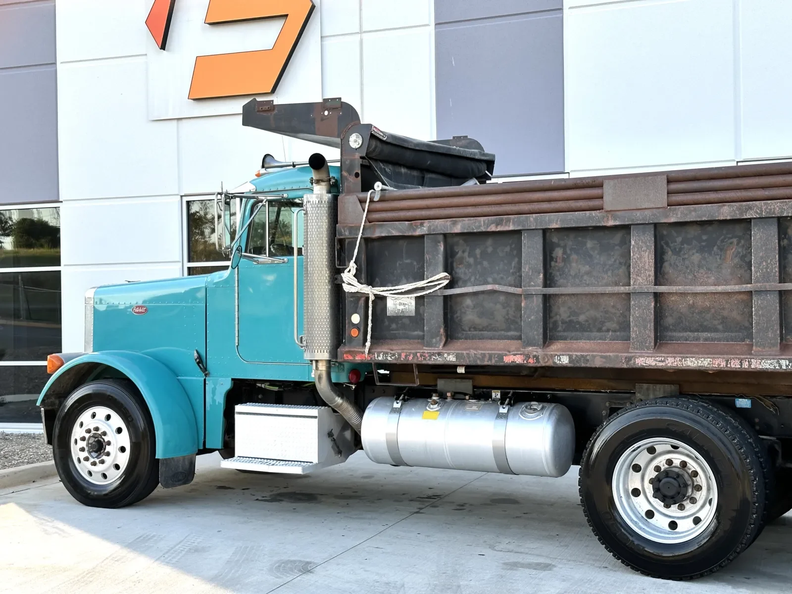 2005 Peterbilt 379 in Greer, SC — photo 9