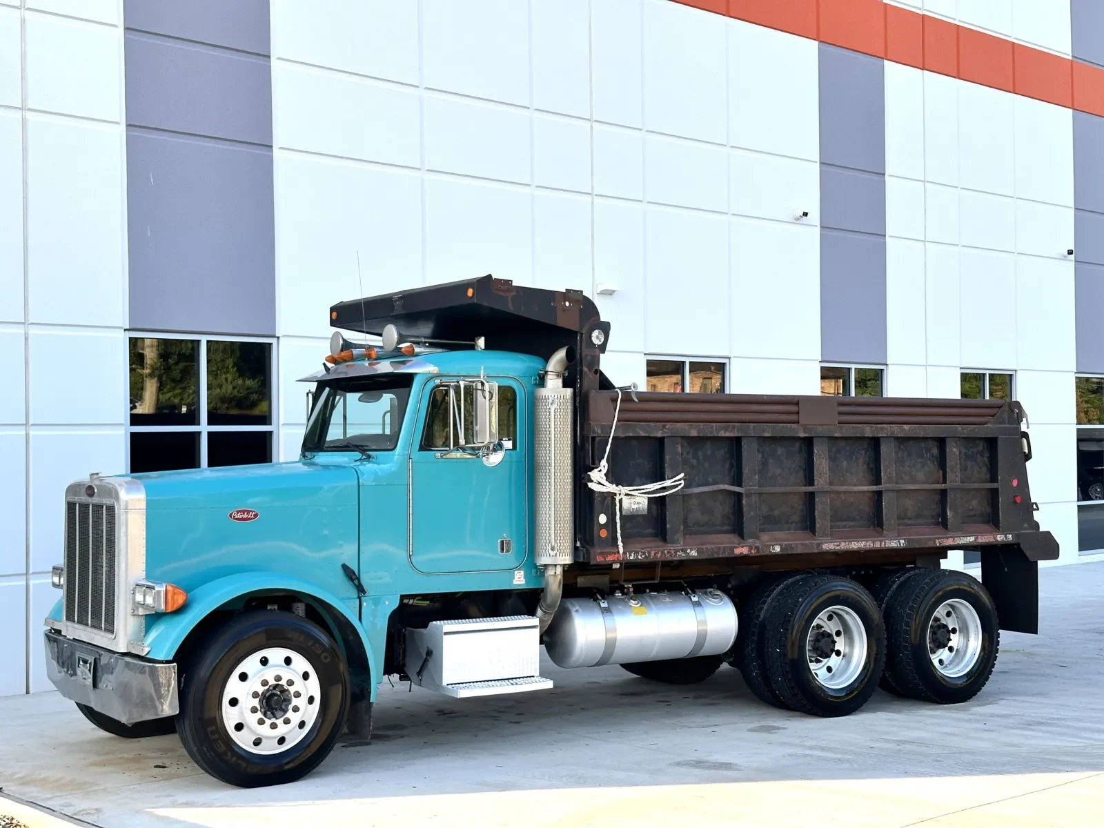 2005 Peterbilt 379 in Greer, SC — photo 3