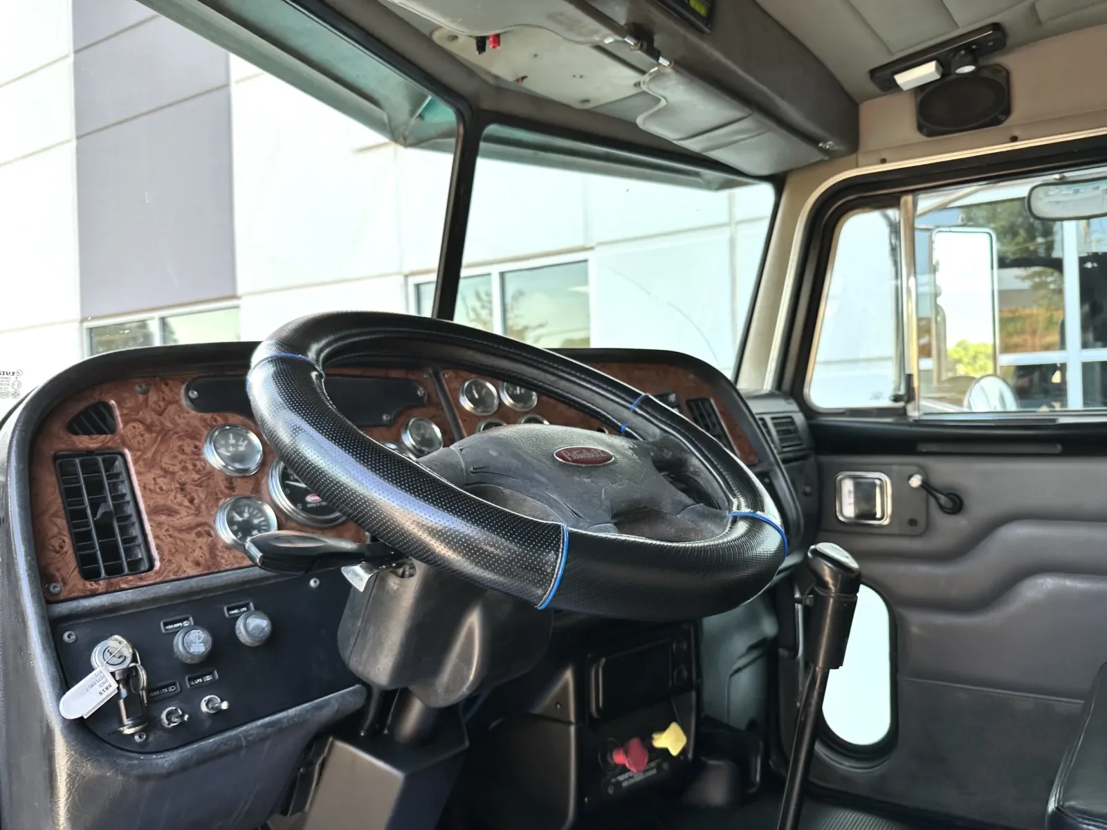 2005 Peterbilt 379 in Greer, SC — photo 16