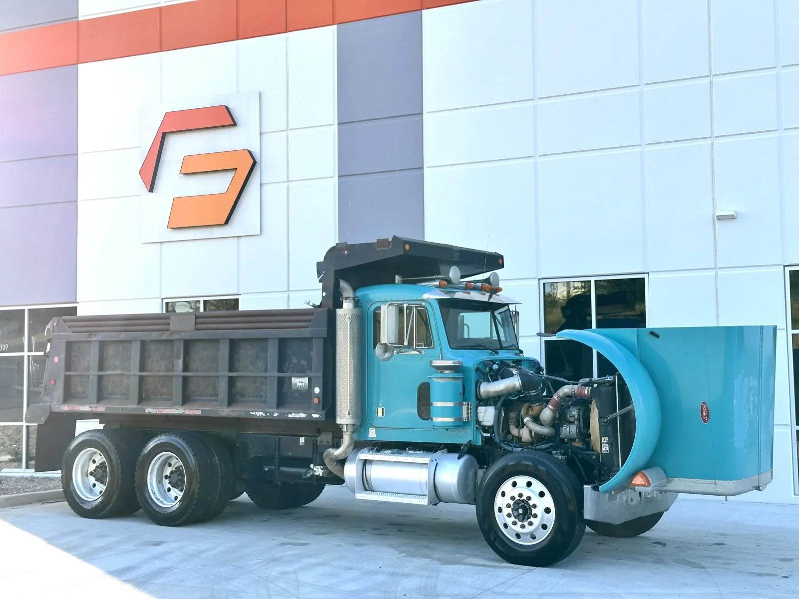 2005 Peterbilt 379 in Greer, SC — photo 10