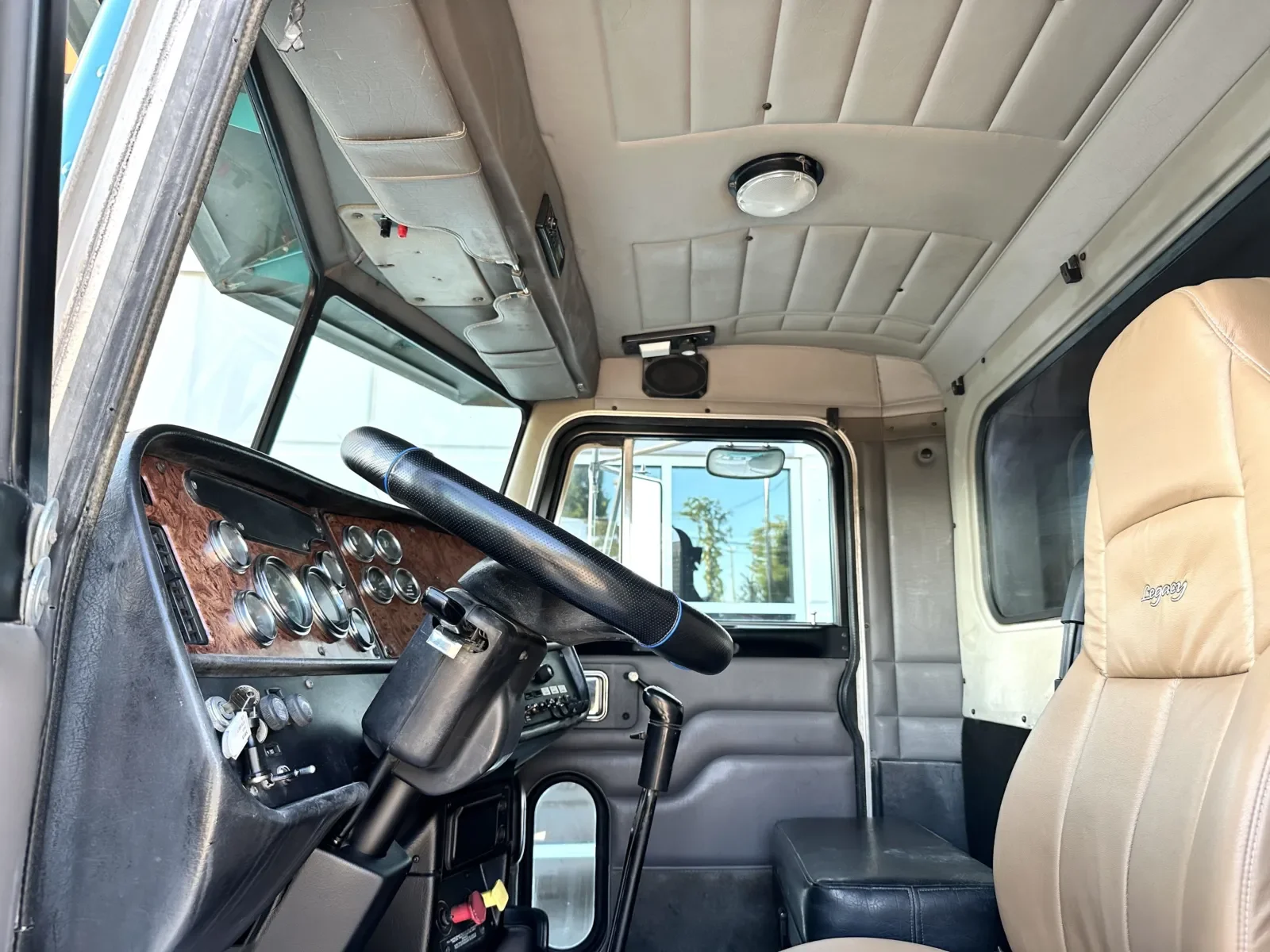 2005 Peterbilt 379 in Greer, SC — photo 15