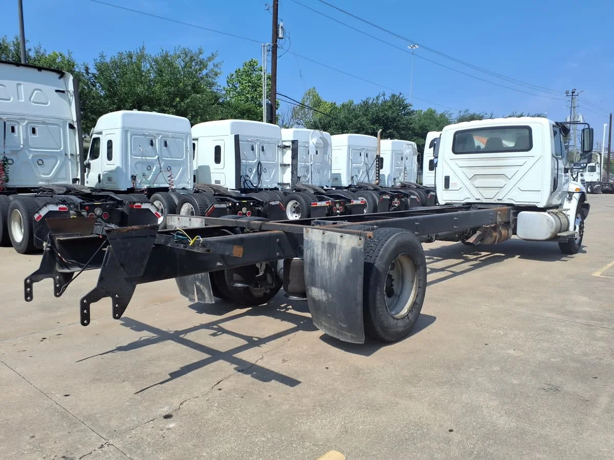 2019 International 4300 in Houston, TX — photo 4