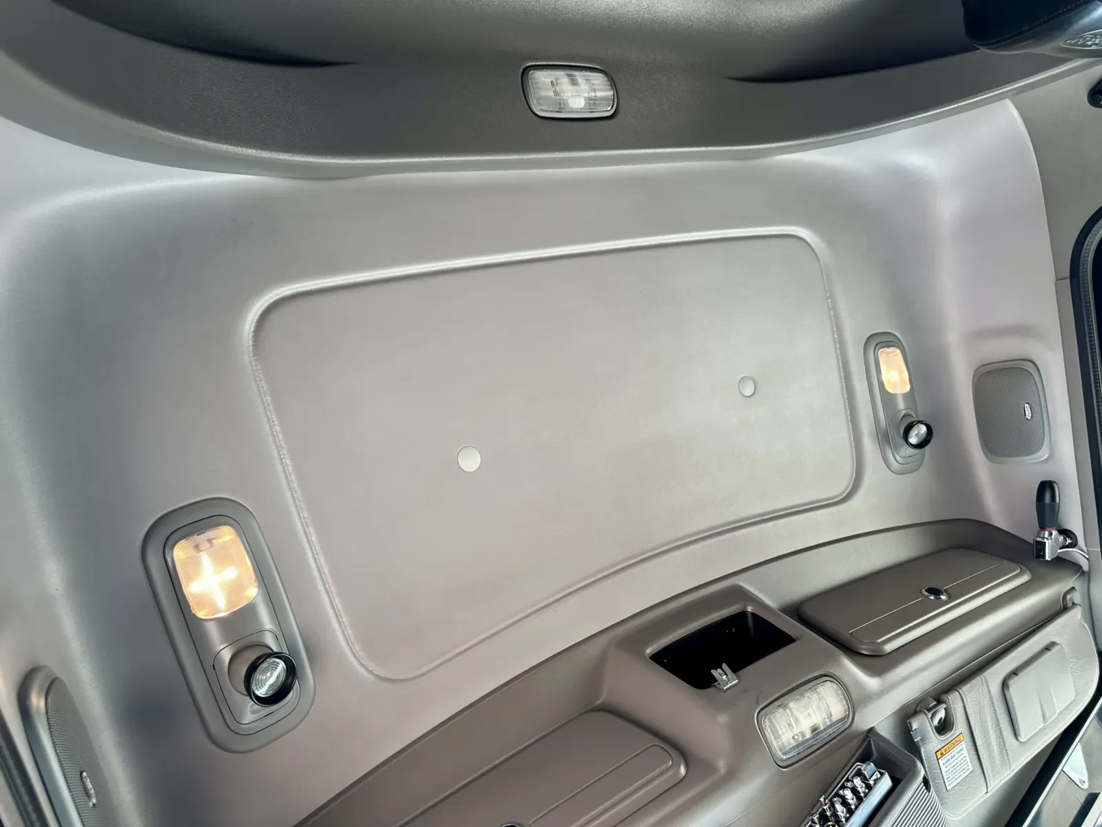 2022 Peterbilt 389 - image 21