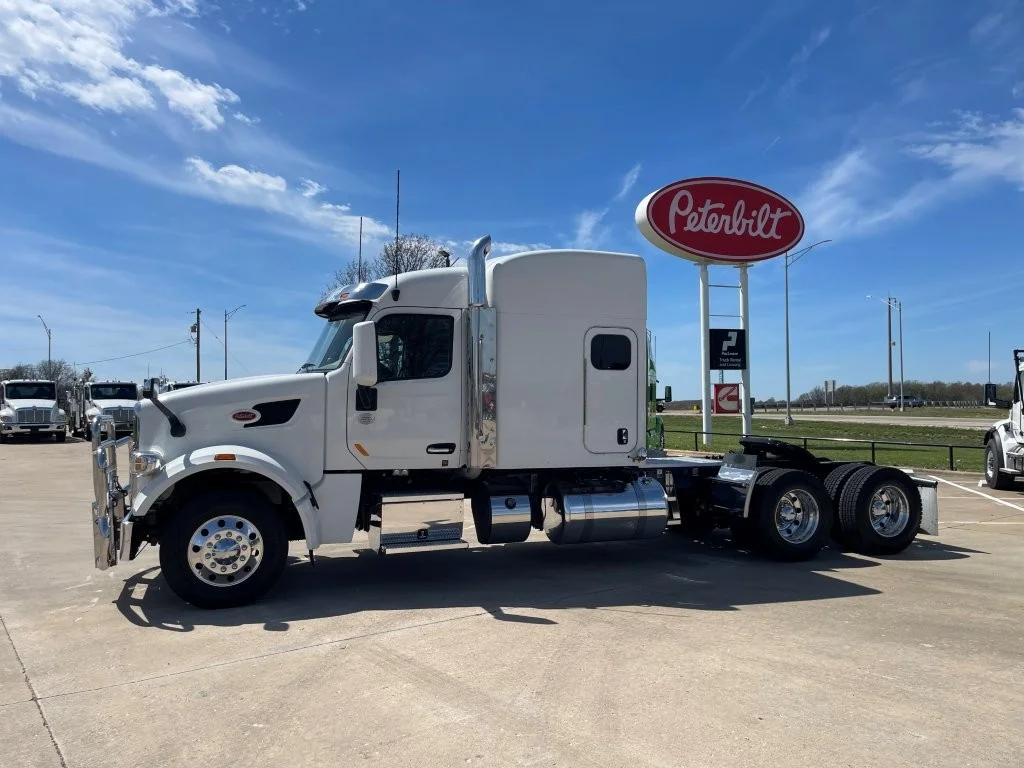 2022 Peterbilt 567 - image 2
