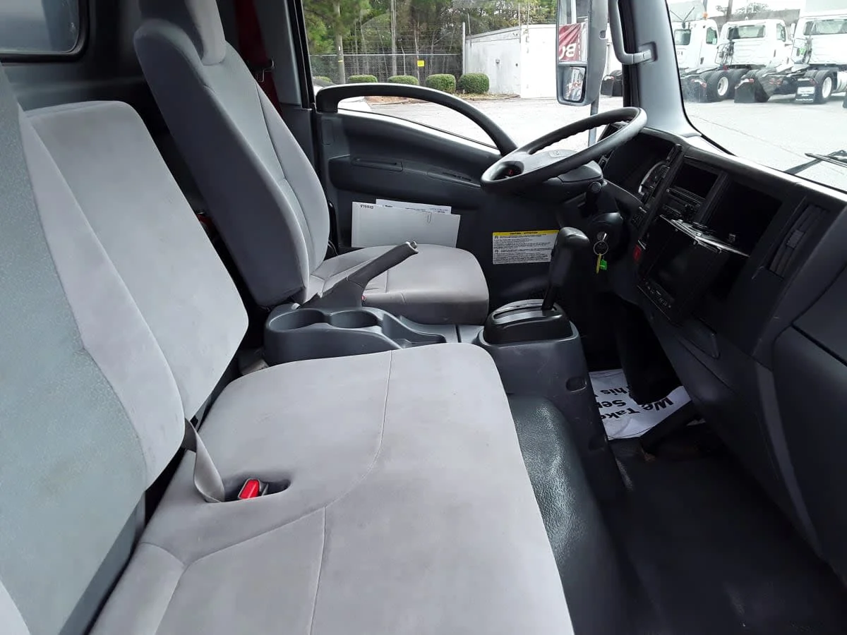 2019 Isuzu NPR - image 13