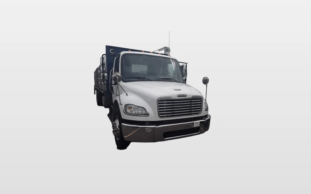 2019 Freightliner M2 106 - image 1