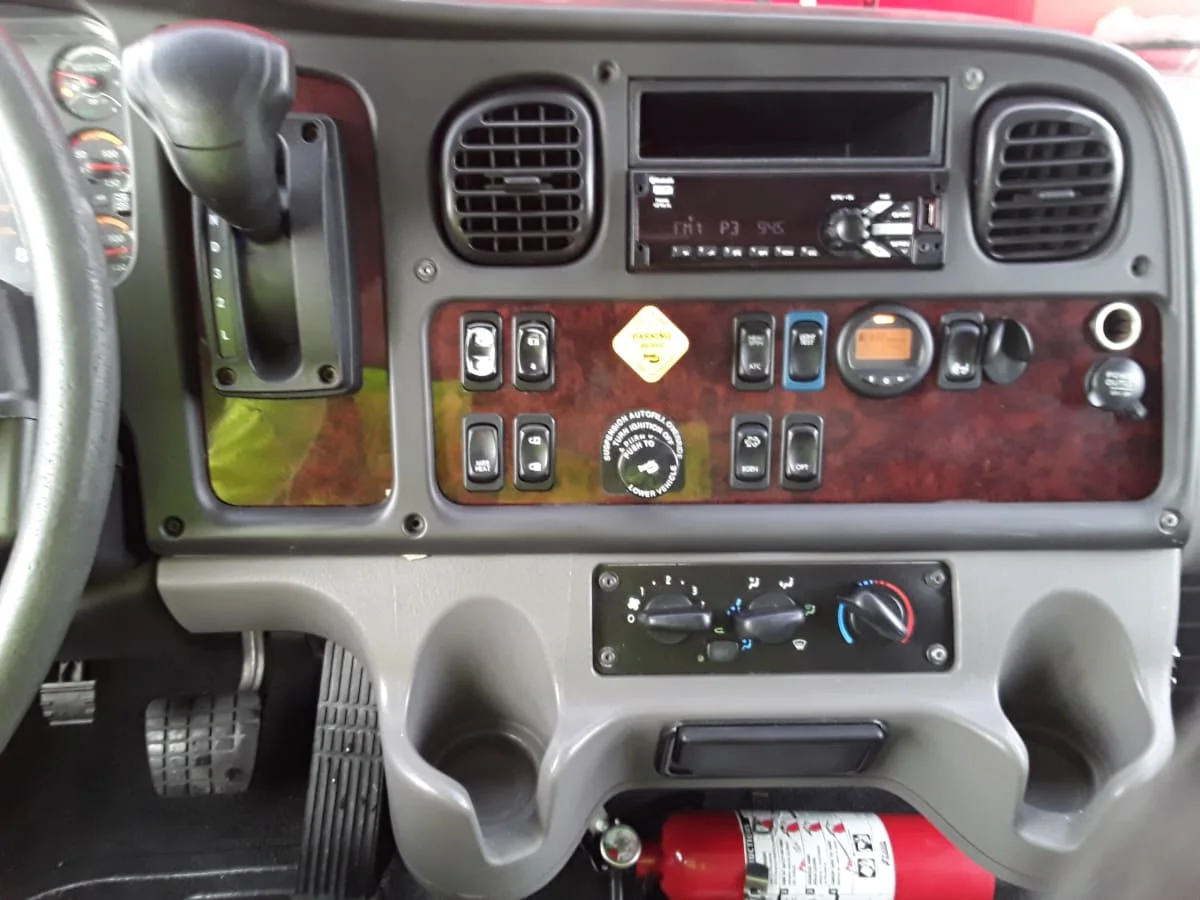 2020 Freightliner M2 106 in Salisbury, MA — photo 14