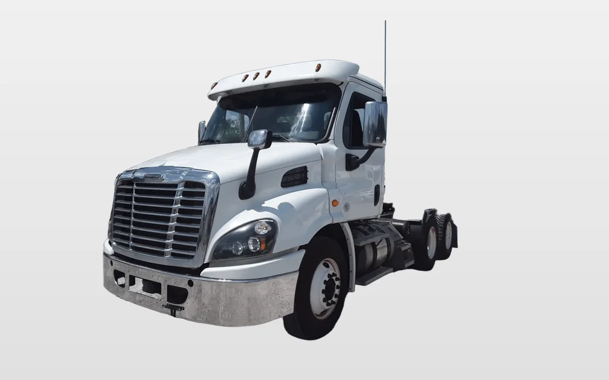 2019 Freightliner - image 1