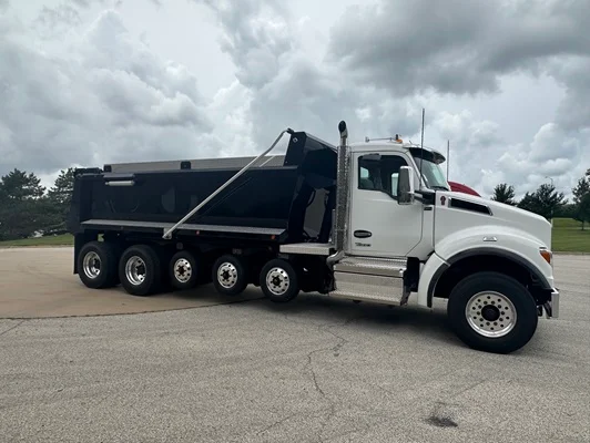 2027 Kenworth T880 in Olathe, KS — photo 11