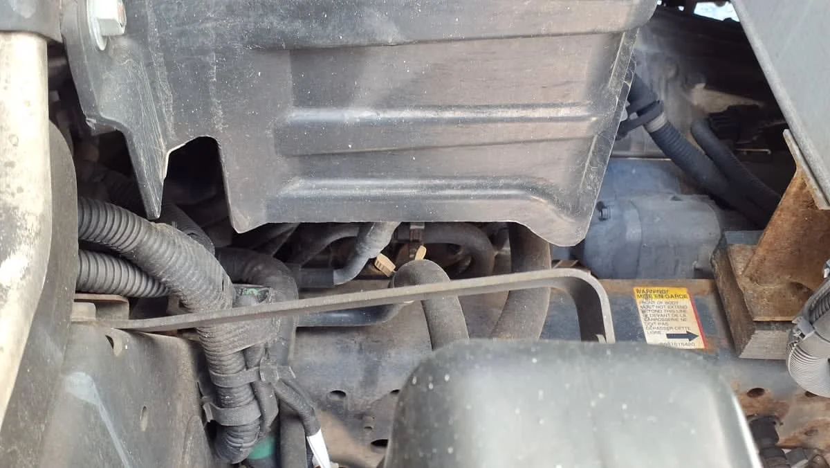 2019 Isuzu NRR in Warwick, RI — photo 10