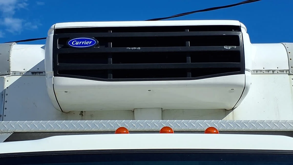 2019 Isuzu NRR in Warwick, RI — photo 7