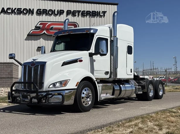 2024 Peterbilt 579