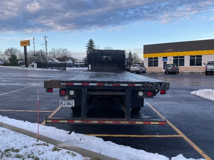 2022 International MV - image 7