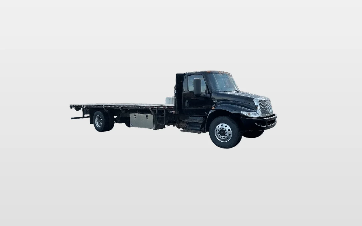 2022 International MV - image 1