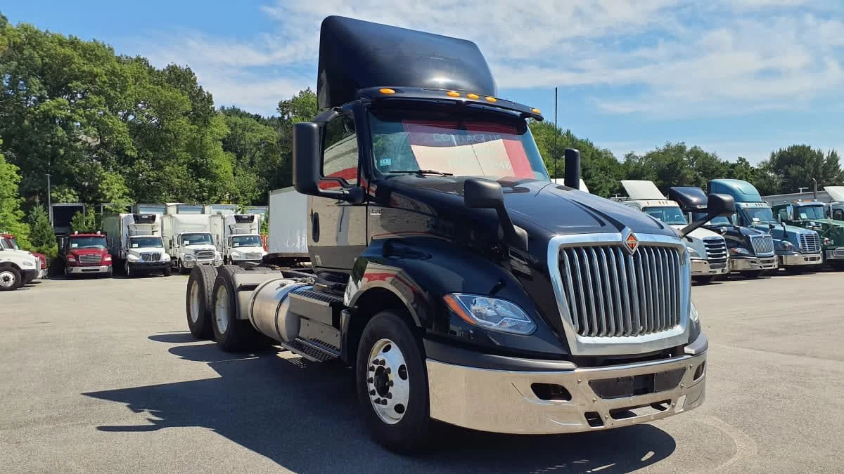 2020 International LT in Norwood, MA — photo 3