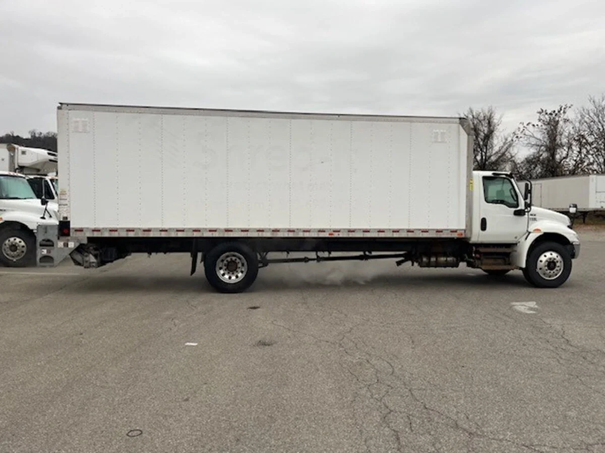 2019 International MV - image 7