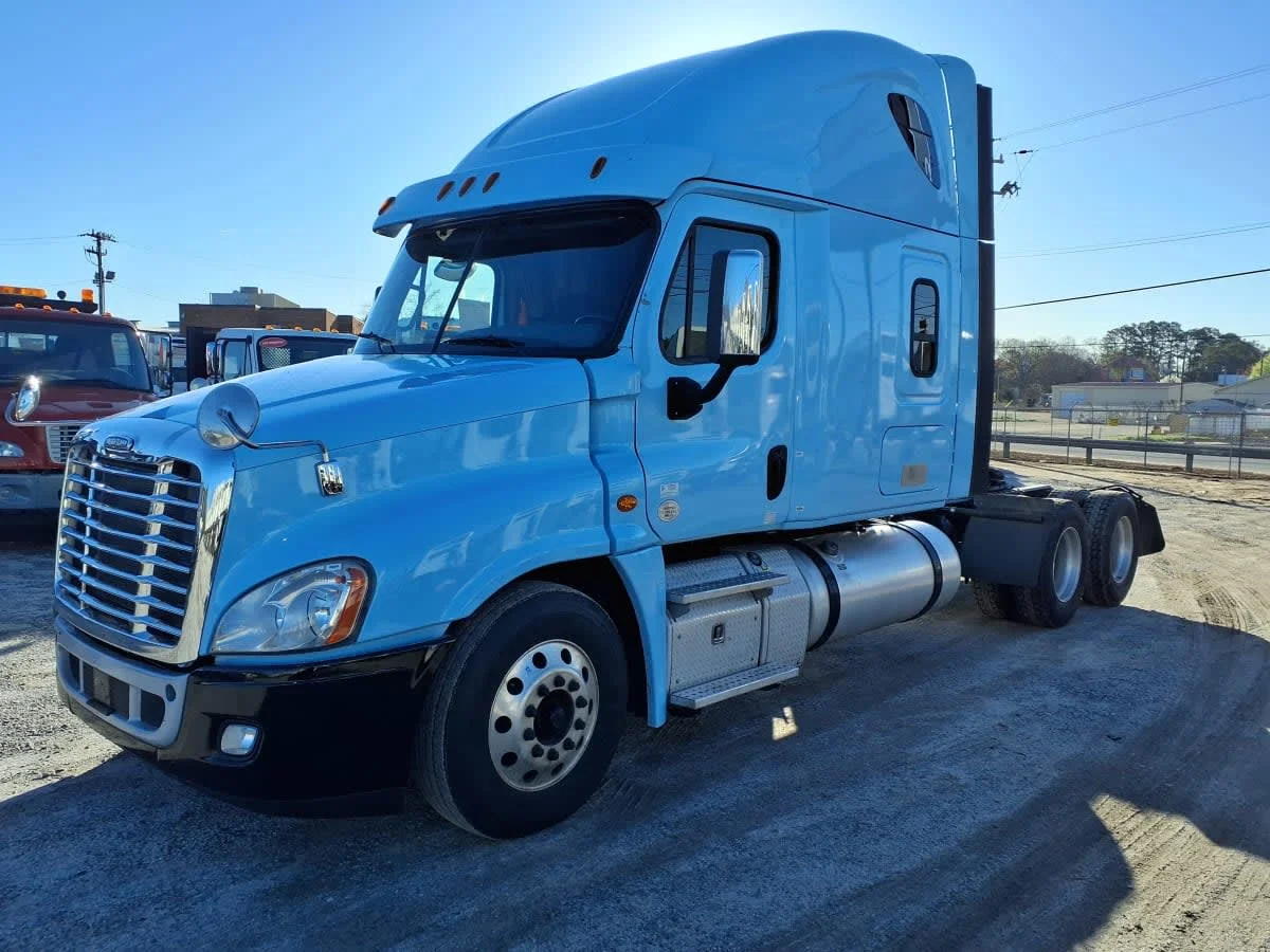 2019 Freightliner Cascadia in Greenville, SC