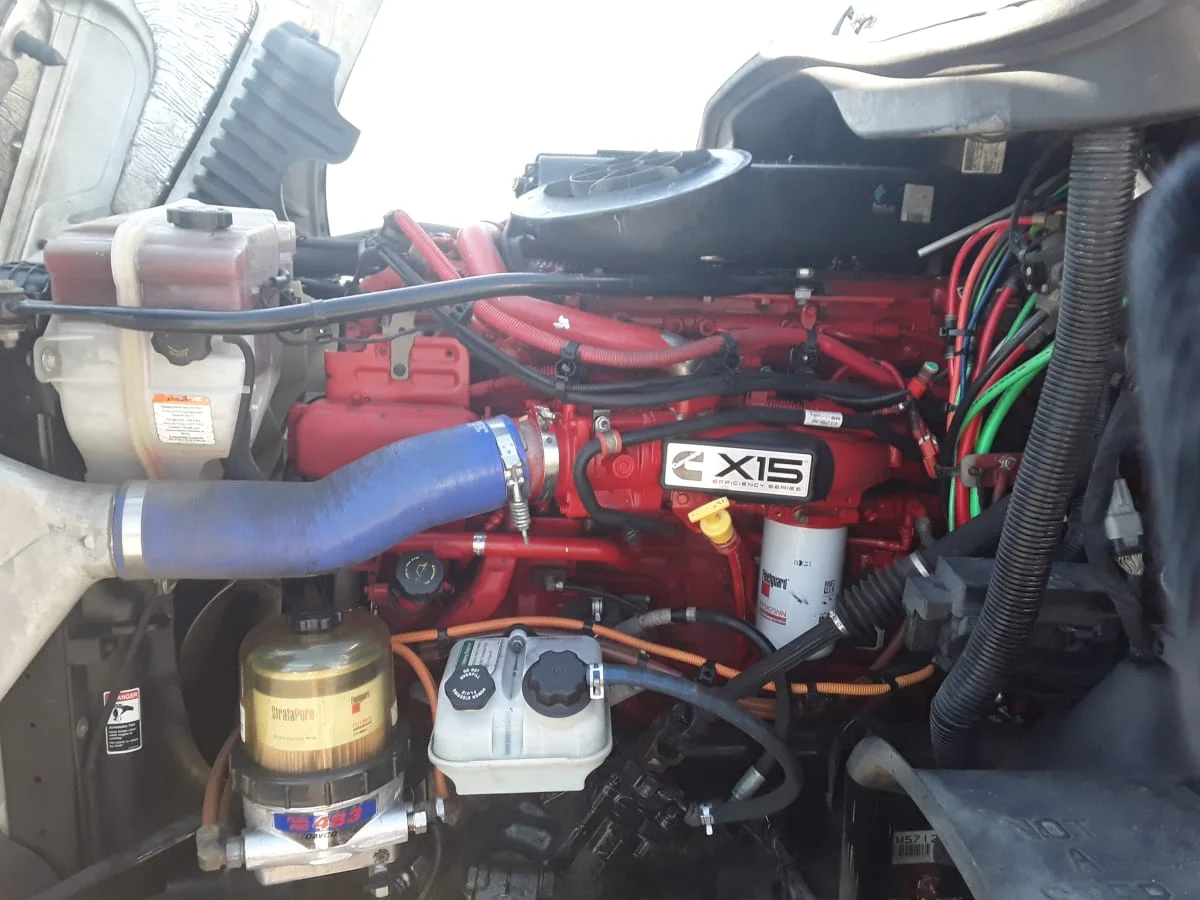 2020 Freightliner Cascadia - image 8