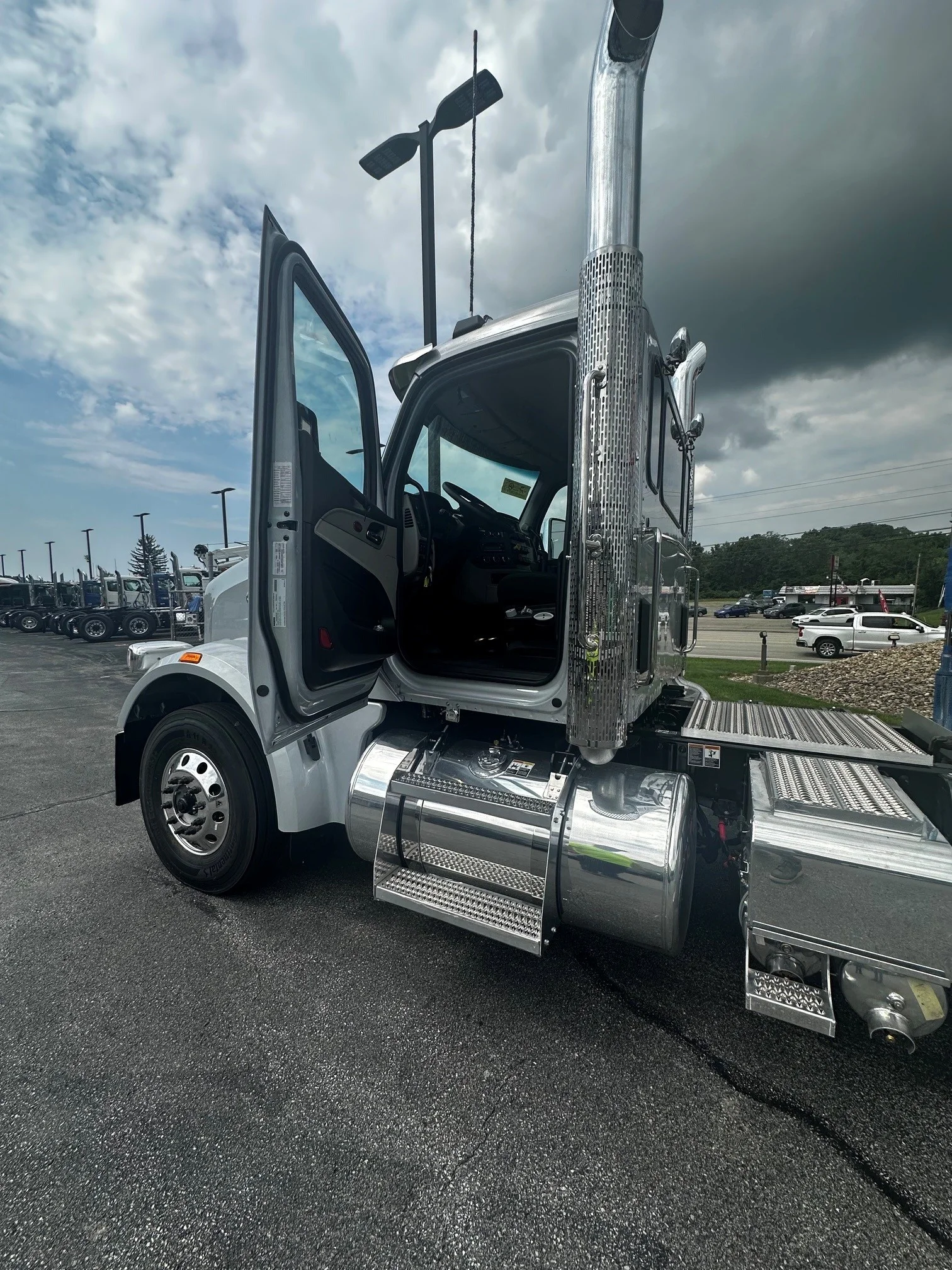 2027 Peterbilt 567 in Butler, PA — photo 5