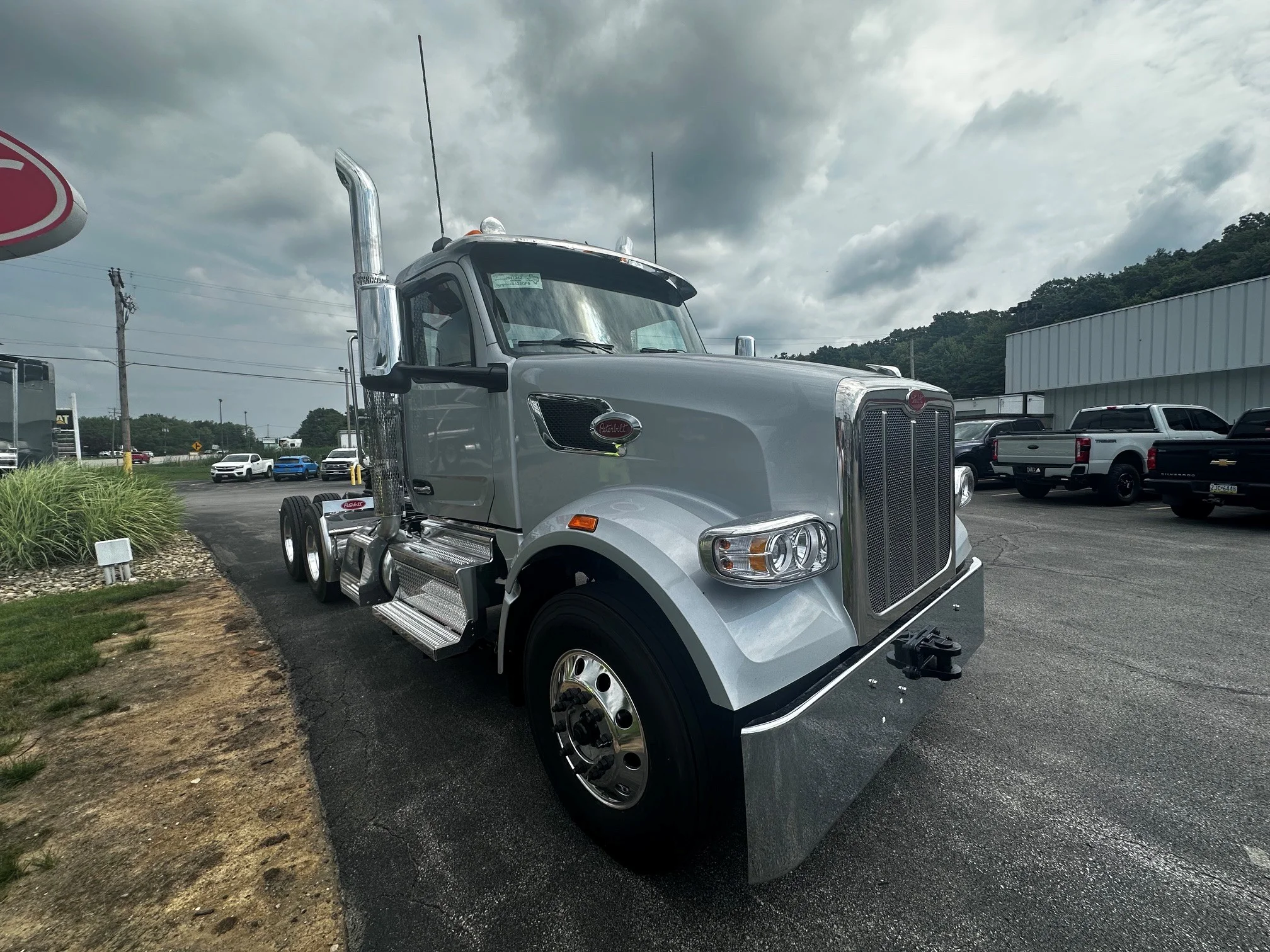 2027 Peterbilt 567 in Butler, PA — photo 8