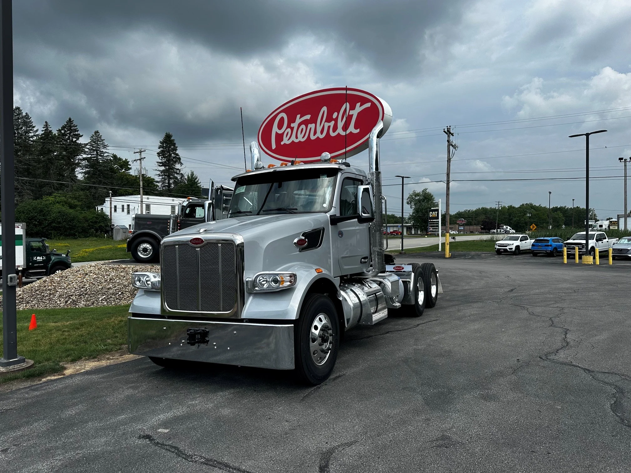 2027 Peterbilt 567