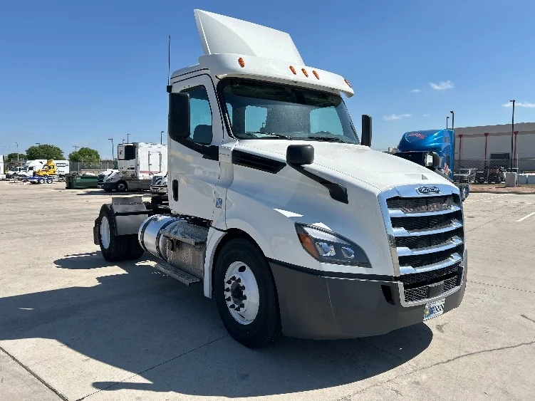 2020 Freightliner Cascadia in Fort Worth, TX