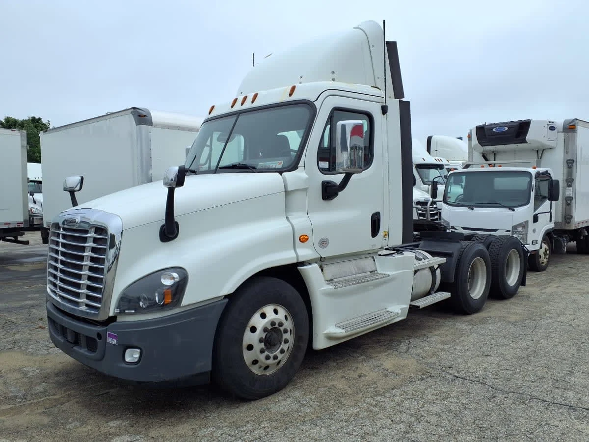 2020 Freightliner Cascadia in Warwick, RI