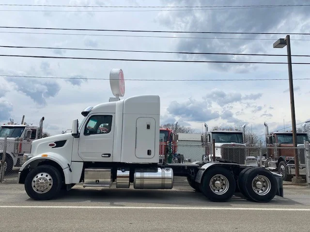 2023 Peterbilt 567 - image 7