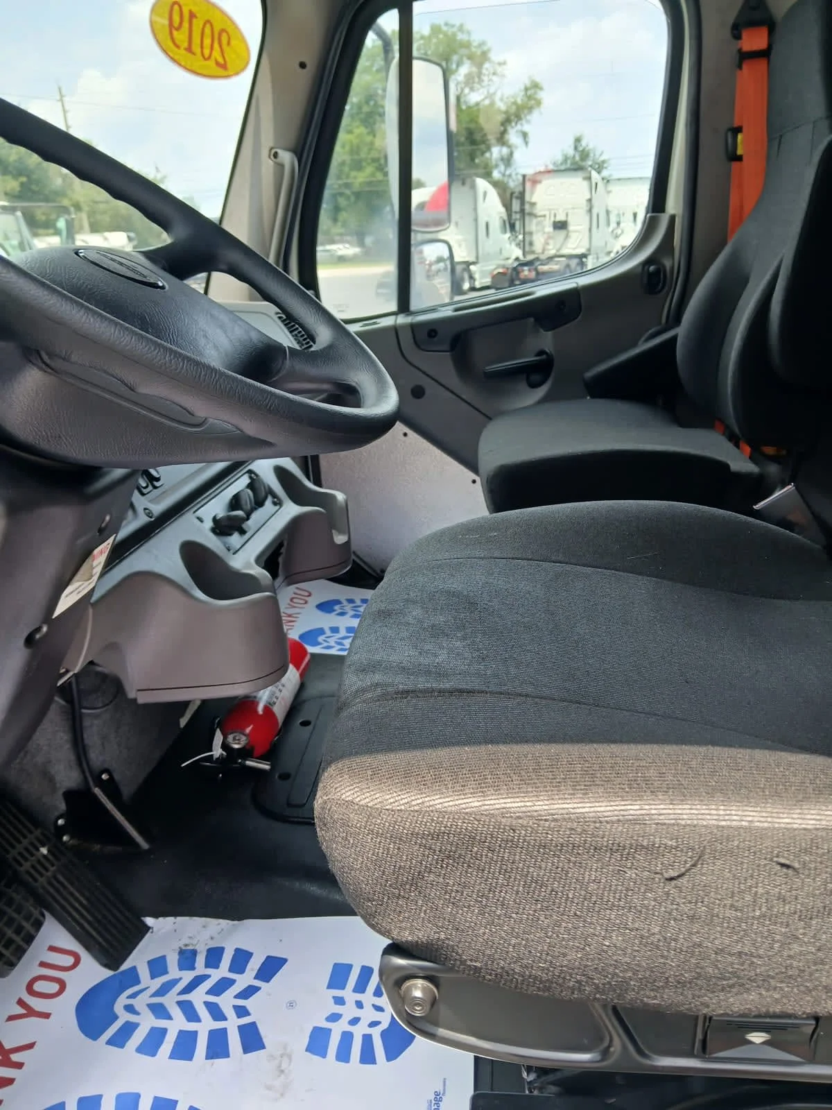 2019 Freightliner M2 106 in Jacksonville, FL — photo 12
