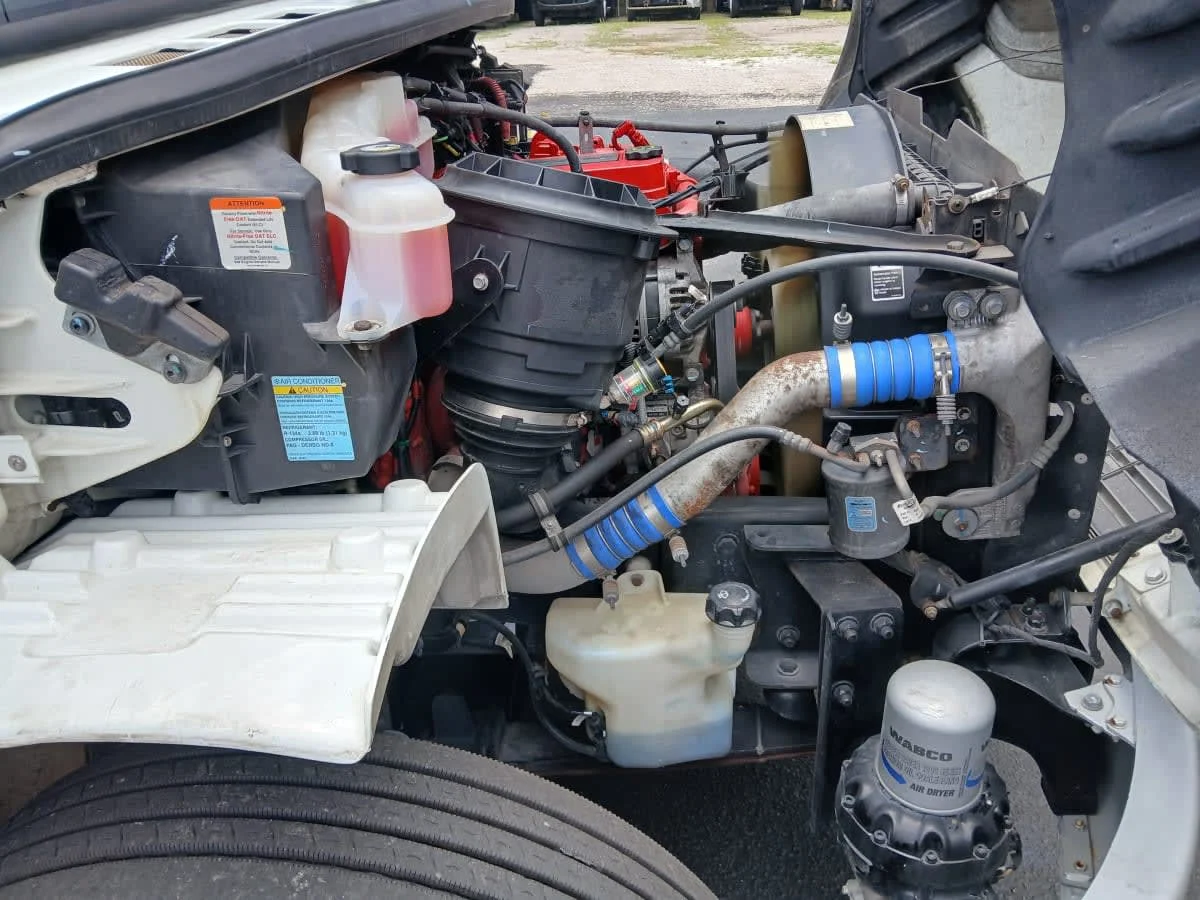 2019 Freightliner M2 106 in Jacksonville, FL — photo 14