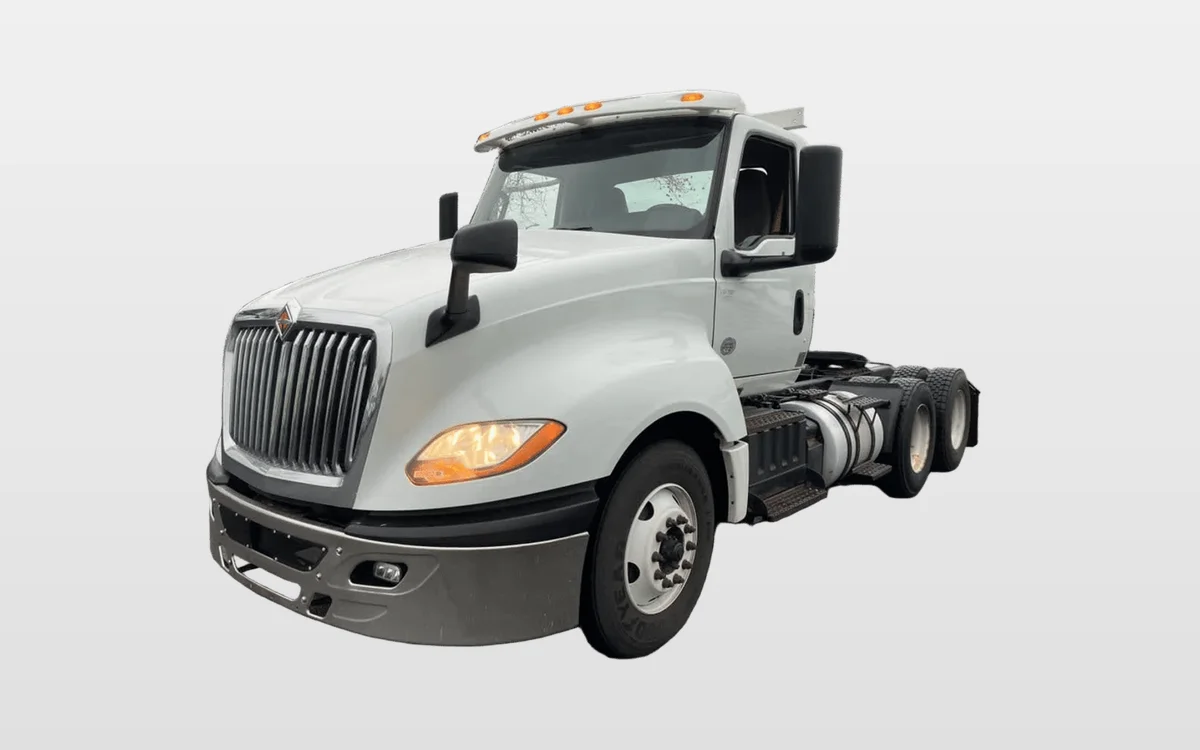 2019 International - image 1