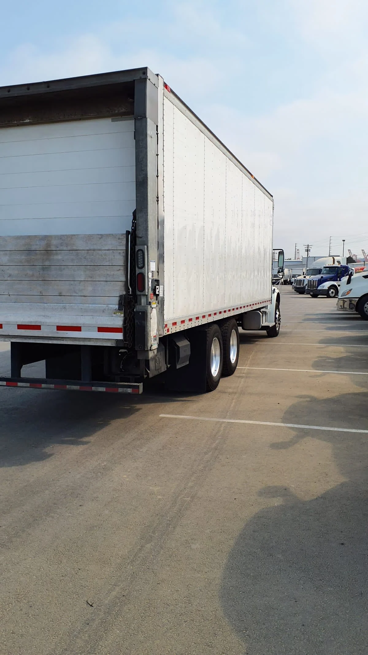 2019 Freightliner M2 106 in Tacoma, WA — photo 4