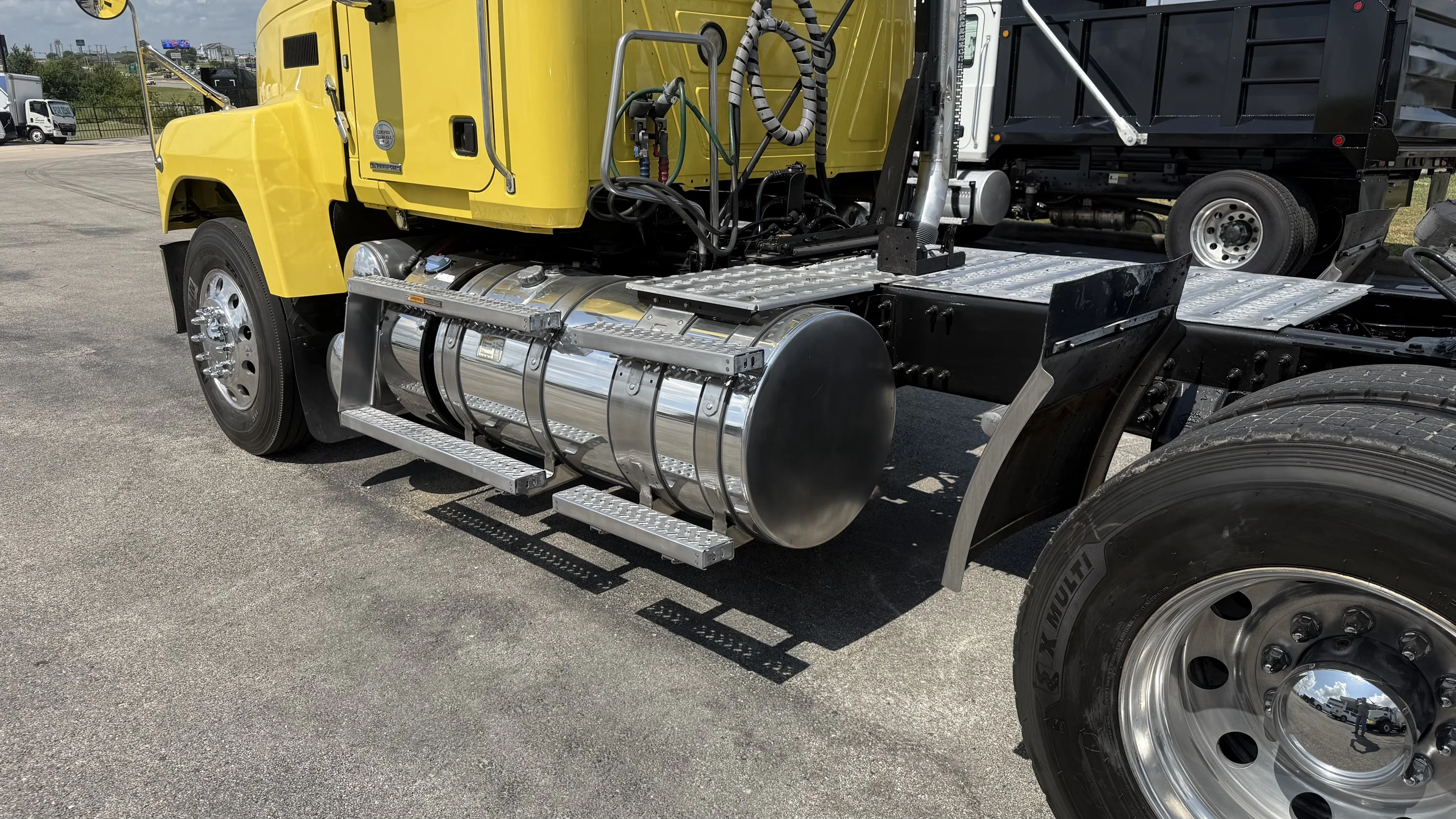 2020 Mack Pinnacle in Austin, TX — photo 9