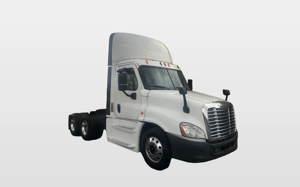 2014 Freightliner Cascadia - image 1