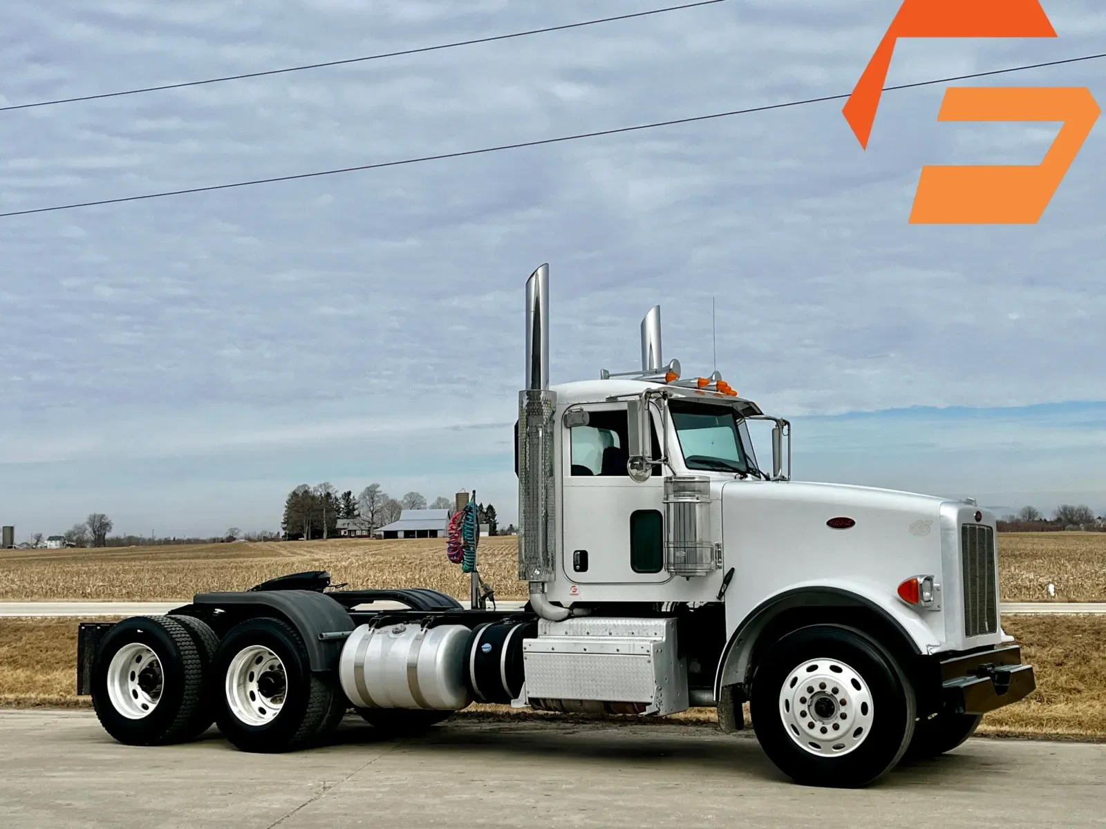 2013 Peterbilt 367 in New Lenox, IL