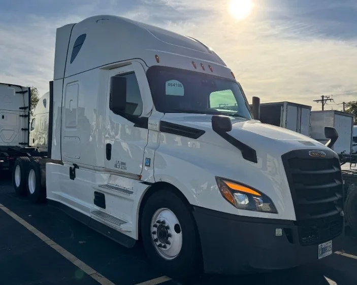 2022 Freightliner Cascadia in Chicago (Melrose Park), IL
