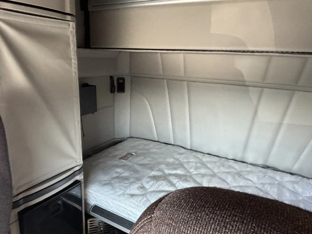 2024 Peterbilt 579 - image 15