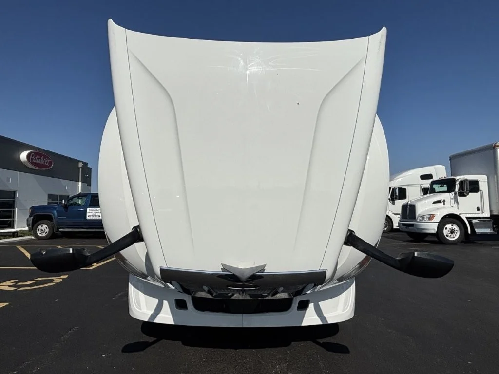 2024 Peterbilt 579 - image 10