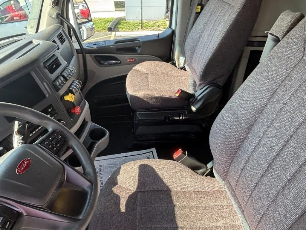 2024 Peterbilt 579 - image 14